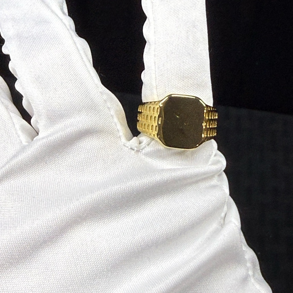 Gold Tone Ring with Textured Design